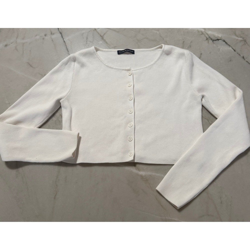 Brandy Melville White Ribbed Cropped Cardigan MH272 Long Sleeve Button Front Top
